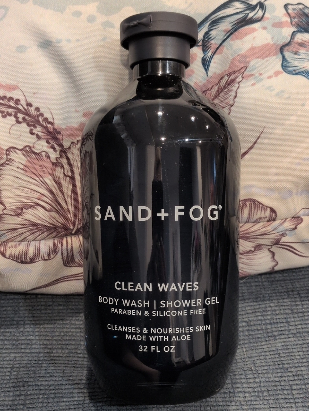 Sand + Fog Clean Waves Body Wash - Black